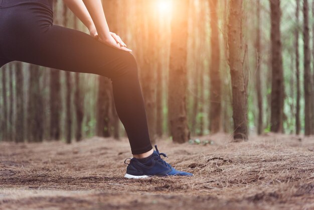 Here’s the Lowdown on How Running Affects Your Knees 2