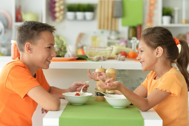 The Importance of a Healthy Breakfast for Kids Before School 2
